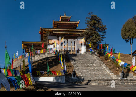 Tempel auf der Oberseite des Dorchula Pass, Bhutan Stockfoto