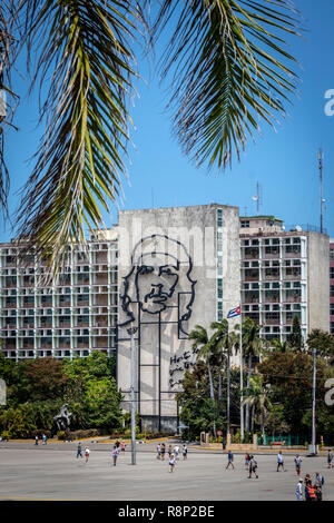 Che Guevara auf dem Ministerium Gebäude auf dem Platz der Revolution in Havanna, Kuba Stockfoto