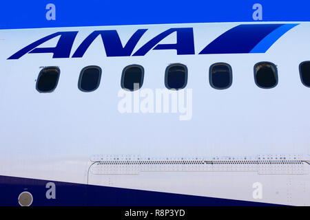 All Nippon Airways auch als Zennikku oder ANA Logo auf dem Rumpf einer 2009 Boeing 767 Dreamliner bekannt Stockfoto