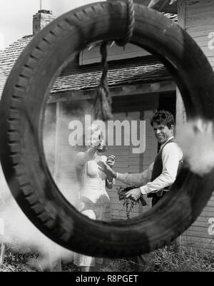Studio Werbung immer noch von "Bonnie und Clyde" (1967), Warner Bros., Faye Dunaway, Warren Beatty Datei Referenz # 33635 517 THA Stockfoto
