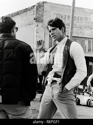 Studio Werbung immer noch von "Bonnie und Clyde" (1967), Warner Bros., Warren Beatty Datei Referenz # 33635 523 THA Stockfoto