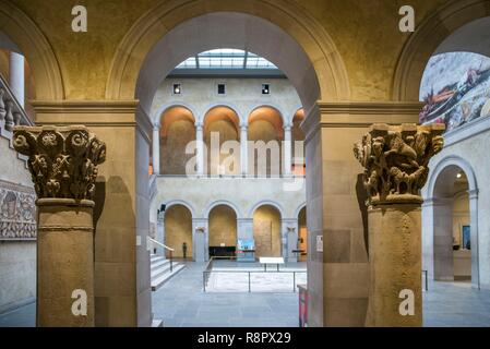 United States, New England, Massachusetts, Worcester, Worcester Art Museum, die Lobby und die Worcester Jagd Mosaik, aus dem 6. Jahrhundert angelegt, der größten Antiochien Mosaik in den USA Stockfoto