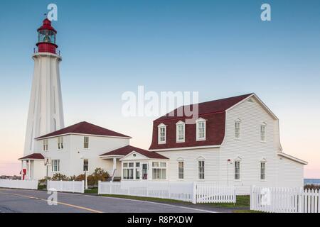 Kanada, Quebec, Region Bas-Saint-Laurent, Rimouski, Pointe au Pere Leuchtturm, Dawn Stockfoto