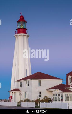 Kanada, Quebec, Region Bas-Saint-Laurent, Rimouski, Pointe au Pere Leuchtturm, Dawn Stockfoto