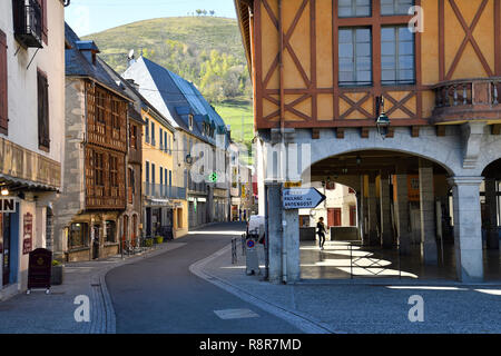 Frankreich, Hautes Pyrenees, Louron-tal, Arreau, das Rathaus Stockfoto