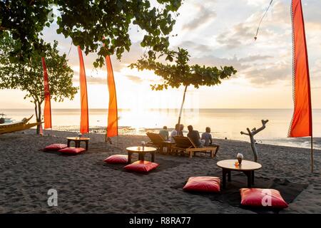 Indonesien, Bali, Norden, Lovina, Sonnenuntergang am Strand Stockfoto