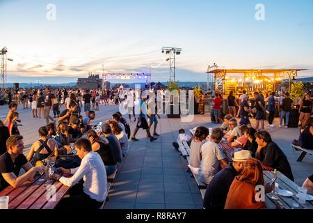 Frankreich, Bouches-du-Rhone, Marseille, die friche de la Belle de Mai, die Dachterrasse Wochenenden im Sommer geöffnet Stockfoto