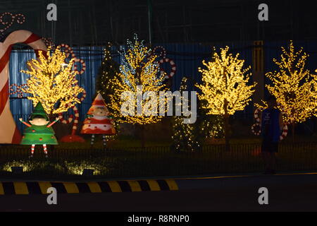 Baguio City 31.12.2018, feiern die Blousum Licht während der Nacht zeigen, Kick off der letzten Woche der Saison ein jährliches Festival Stockfoto