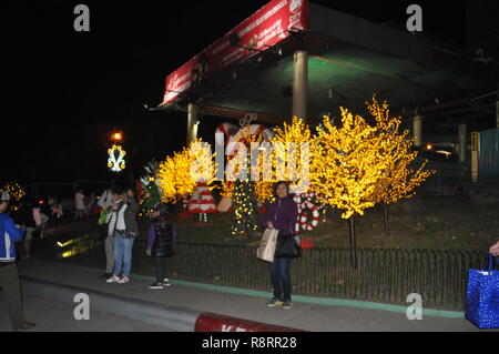 Baguio City 31.12.2018, feiern die Blousum Licht während der Nacht zeigen, Kick off der letzten Woche der Saison ein jährliches Festival Stockfoto