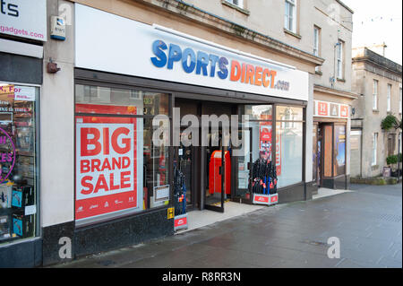 Sport Direkt Shop in was war vorher ein Woolworth Stores, Warminster, Wiltshire, UK. Stockfoto