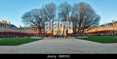 Place des Vosges in Paris - Frankreich Stockfoto