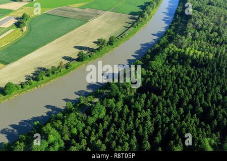 Schweiz, Kanton Waadt, Bezirk von Aigle, Noville, Le Rhône (Luftbild) Stockfoto