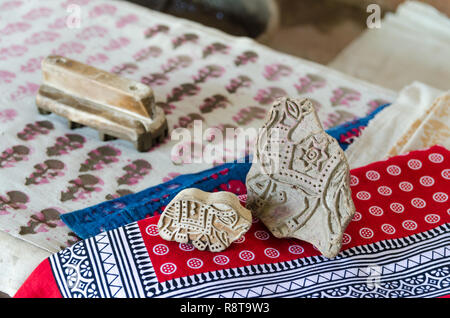 Bausteine für traditionelle Block drucken verwendet, Kakani Dorf, Rajasthan, Indien Stockfoto