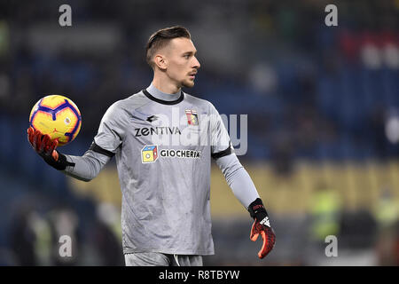 Rom, Italien. 16 Dez, 2018. Ionut Andrei Radu von CFC Genua in der Serie A Match zwischen Roma und Genua im Stadio Olimpico, Rom, Italien Am 16. Dezember 2018. Credit: Giuseppe Maffia/Alamy leben Nachrichten Stockfoto