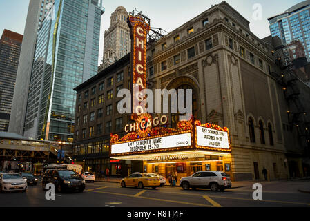 Chicago, USA. 17. Dezember 2018. Chicago Theater hosts Sell-out zeigt von der Schauspielerin und Comedienne Amy Schumer. Credit: Stephen Chung/Alamy leben Nachrichten Stockfoto