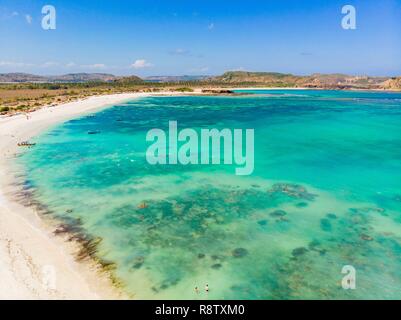 Indonesien, Lombok, Kuta, Tanjung Ann Strand (Luftbild) Stockfoto