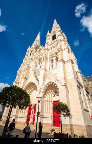 Frankreich, Maine et Loire, Cholet, Kirche Notre Dame in der Mitte des neunzehnten Jahrhunderts im neo-gotischen Stil erbaut Stockfoto