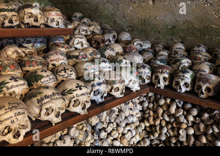 Knochen Kirche, Hallstatt, Österreich Stockfoto