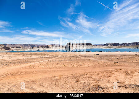 Lake Powell ist ein Stausee auf dem Colorado River, an der Grenze zwischen Utah und Arizona, Usa. Die meisten der Lake Powell ist in Uta entfernt Stockfoto