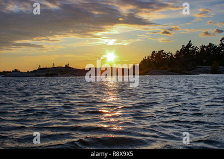 Sonnenuntergang auf See in Georgian Bay, Ontario, Kanada Stockfoto