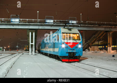 Nowosibirsk, Russland - Januar 24, 2018: Lokomotive oder Motor ist ein Fahrzeug, dass die Motive Power sorgt für einen Zug. Stockfoto