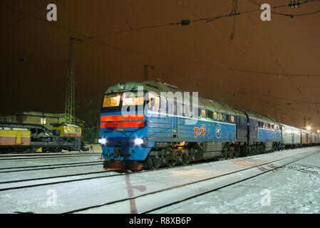 Nowosibirsk, Russland - Januar 24, 2018: Lokomotive oder Motor ist ein Fahrzeug, dass die Motive Power sorgt für einen Zug. Stockfoto