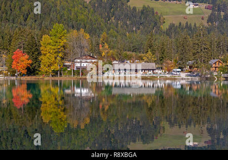 See Toblach, Südtirol im Herbst Stockfoto