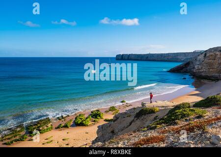 Portugal, Algarve, Süd-west Alentejano und Costa Vicentina, Sagres im äußersten Südwesten von Portugal und Europa, Praia da Mareta Stockfoto