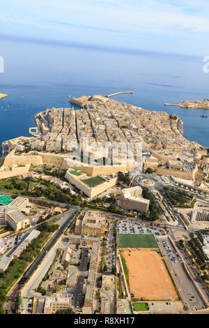 Luftaufnahme von Floriana und Fort St. Elmo, Valletta, Malta Stockfoto