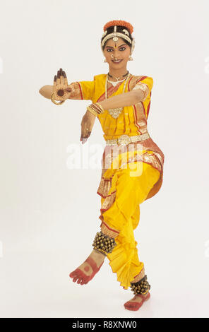 Bharatnatyam, Frau Durchführung klassischer Tanz aus Indien Herr 579 Stockfoto