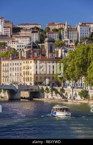 Frankreich, Rhone, Lyon, historische Stätte als Weltkulturerbe von der UNESCO, der Saone River mit Blick auf das Viertel Croix-Rousse, die Brücke Pont de La Feuillée und Bon-Pasteur Kirche Stockfoto