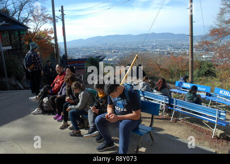 Blick auf Kyoto von fushimi Inari Taisha Shrine, Kyoto, Japan. Stockfoto