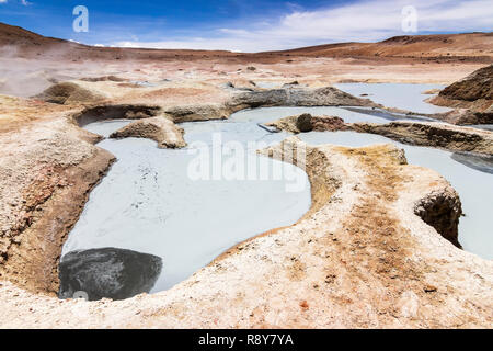 Sol de Mañana Geysir eine erstaunliche Erde macht Vertretung innerhalb des bolivianischen Altiplano sehen wir die beeindruckende Vulkanlandschaft Gefühl der Extreme kann Stockfoto