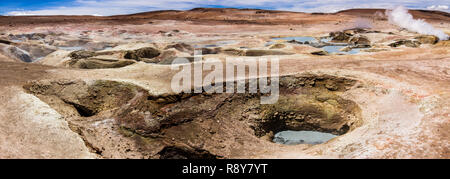 Sol de Mañana Geysir eine erstaunliche Erde macht Vertretung innerhalb des bolivianischen Altiplano sehen wir die beeindruckende Vulkanlandschaft Gefühl der Extreme kann Stockfoto