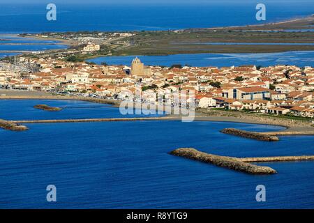 Frankreich, Bouches-du-Rhône Camargue Regionalen Naturpark, Saintes Maries de la Mer (Luftbild) Stockfoto