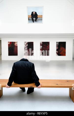 Frankreich, Paris, Galerie RX, Hermann Nitsch, Hermann Nitsch, zeitgenössische österreichische Künstler, Gründer des Wiener Aktionismus Bewegung (Wiener Aktionismus) Stockfoto