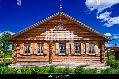 Krasnodar, Russland - Juli 20, 2016: Traditionelle russische Haus (izba). Stockfoto