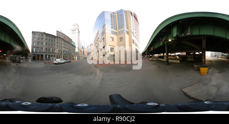 360 Grad Panorama Ansicht von Gebäude entlang der zentralen Arterie p 14-03-pano.jpg