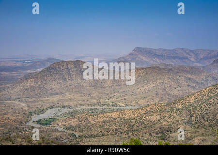 Landschaft mit Bergen zwischen Hargeisa und Berbera Somalia Somaliland Stockfoto