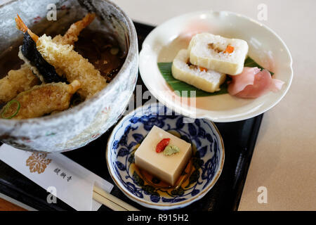 Japan, Kyoto, Tempura Nudelsuppe Stockfoto