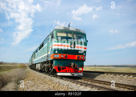 Nowosibirsk, Russland - Juli 20, 2018: Lokomotive oder Motor ist ein Fahrzeug, dass die Motive Power sorgt für einen Zug. Stockfoto