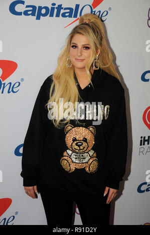 Meghan Trainor kommt auf dem roten Teppich für heiße 99,5 der iHeartRadio Jingle Ball 2018 von Capital One am Kapital einer Arena in Washington DC präsentierte am 10 Dezember, 2018 (Foto: Frank Weiß/das Foto Zugriff) Stockfoto