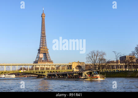 Sonnenuntergang über Bir Hakeim - Brücke Stockfoto