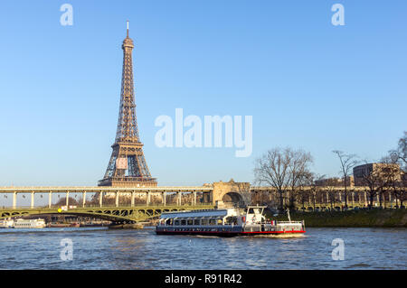 Sonnenuntergang über Bir Hakeim - Brücke Stockfoto