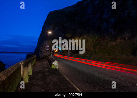 Der schwarze Bogen Larne County Antrim Nordirland Nacht schießen Leichte Wanderwege Stockfoto