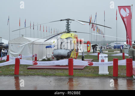 Schukowski, Russland. 20. August 2011. Air Show MAKS-2011. Kamov Ka-226 T Hubschrauber Stockfoto