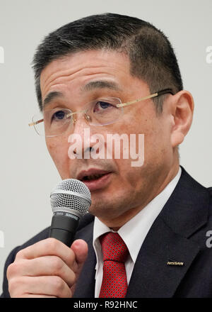 Yokohama, Japan. 17 Dez, 2018. Nissan Motor Co. Präsident Hiroto Saikawa spricht während einer Pressekonferenz am Hauptsitz des Unternehmens, in dem er bekanntgab, daß das carmaker wird einen besonderen Ausschuss corporate governance am Montag zu verbessern, 17. Dezember 2018. Nissans Entscheidung ein Nachfolger für Ghosn zu ernennen hat sich verzögert. Quelle: LBA/Alamy leben Nachrichten Stockfoto