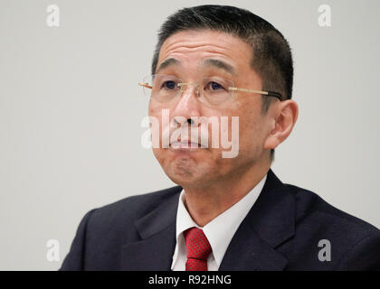 Yokohama, Japan. 17 Dez, 2018. Nissan Motor Co. Präsident Hiroto Saikawa spricht während einer Pressekonferenz am Hauptsitz des Unternehmens, in dem er bekanntgab, daß das carmaker wird einen besonderen Ausschuss corporate governance am Montag zu verbessern, 17. Dezember 2018. Nissans Entscheidung ein Nachfolger für Ghosn zu ernennen hat sich verzögert. Quelle: LBA/Alamy leben Nachrichten Stockfoto