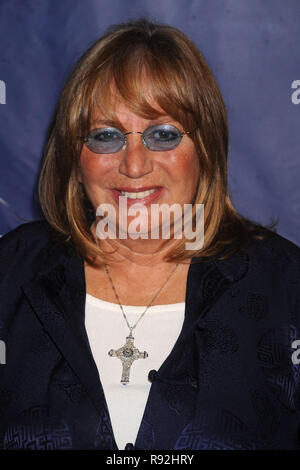 NEW YORK - November 07: Schauspielerin Penny Marshall nimmt an der 6. jährlichen Joe Torre sicher, zu Hause Grundlage Gala am Pier 60 An den Chelsea Piers am 7. November 2008 in New York City. Personen: Penny Marshall Stockfoto