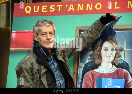 Rom, Italien. 19 Dez, 2018. Hotel Le Mèridienne Visconti - Präsentation film LA BEFANA VIEN DI NOTTE Michele Soavi Regisseur: Giuseppe Andidero/Alamy leben Nachrichten Stockfoto